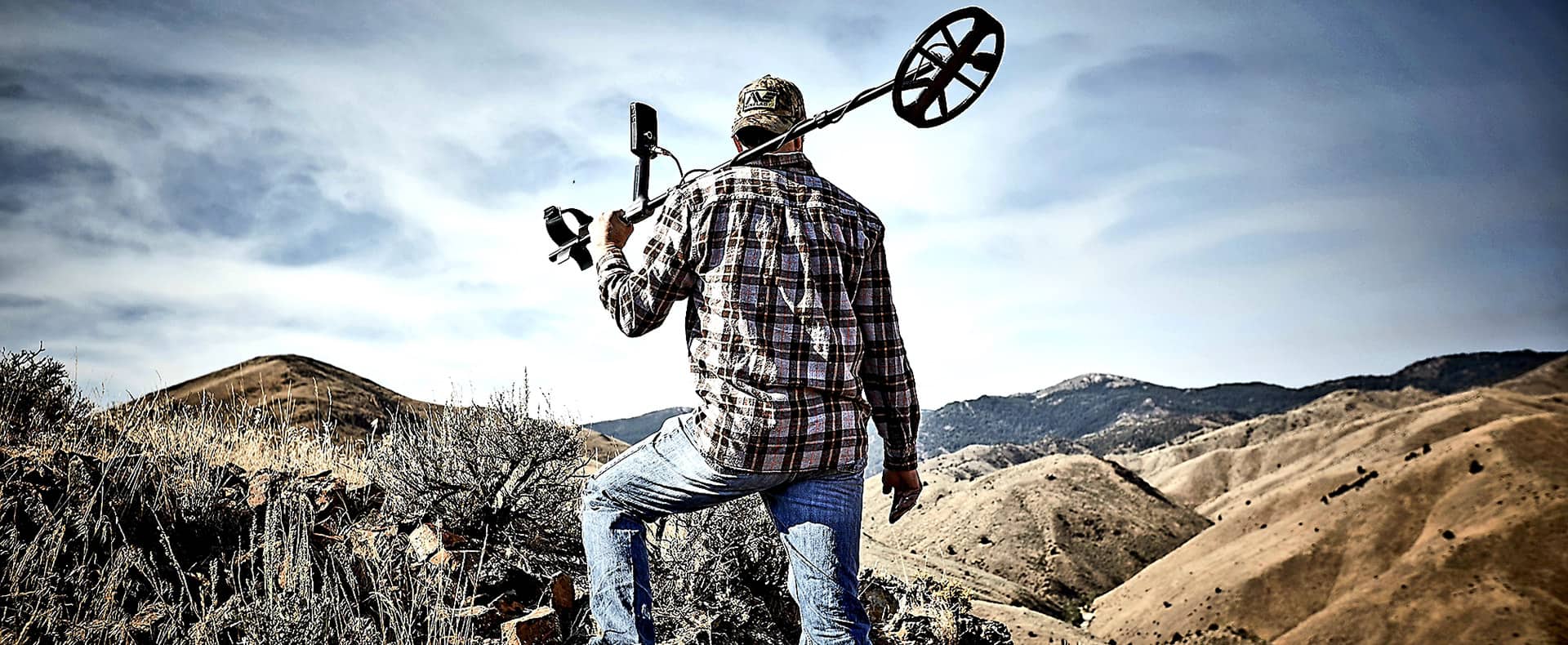 ANIXNEYTEΣ ΧΡΥΣΟΥ